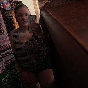 Meet your Posher, Alanna